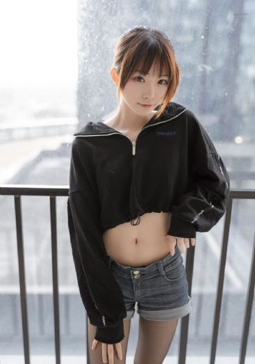 巨大ヒロインgiga免费