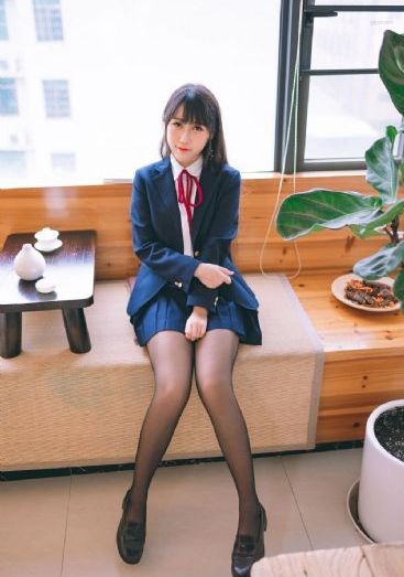 不扣扣的女孩