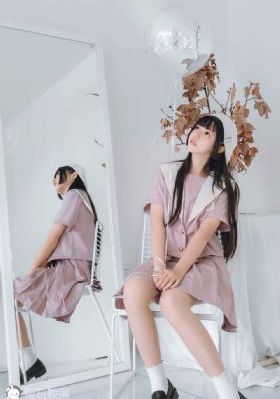 变身成黑皮辣妹